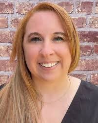 Darcie Farrell's Instagram, Twitter & Facebook