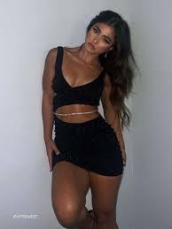 Rayna Vallandingham Nude and Sexy Collection - Fappenist