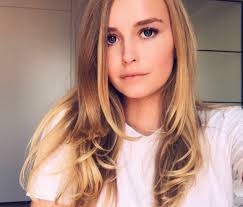 She posts vlogs, life updates and challenges on her youtube channel. Iamsanna Wikitubia Fandom