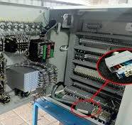 Cómo mejorar la gestión de cables en armarios eléctricos ...