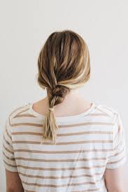 Often, as curlies we struggle with maintaining curl clumps, reducing frizz, and having a lasting style. 3 Hairstyles For Air Dried Hair Advice From A Twenty Something