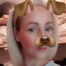 Vicki Newell's Instagram, Twitter & Facebook