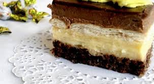 Brza posna torta ukusna, kremasta, izdašna torta koja se brzo priprema bez pečenja kora. Posna Torta Tagovi Coolinarika