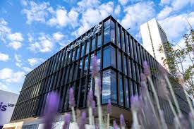 Vid ett högt värde kan en aktie anses överköpt, och vid ett lågt för översåld. Astrazeneca Aktieagare