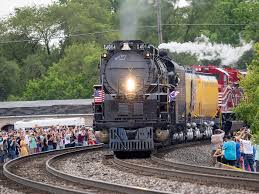 Historic steam locomotive Big Boy No. 4014 rolling through Northeast Ohio Monday
