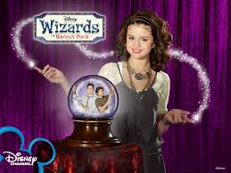 While their parents run the waverly sub station, the siblings struggle to balance their ordinary lives while learning to master their extraordinary powers. Magicienii Din Waverly Place Ultimul Sezon La Disney Channel Sfatulparintilor Ro