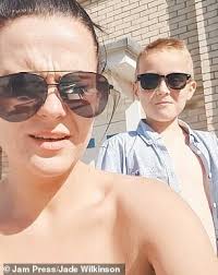 Single mum, 29, loses seven stone in just 11 months after weight spiralled  out of control