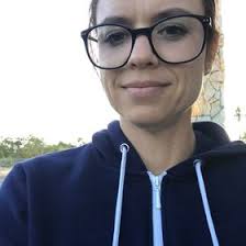 Laura Blosser (lalouverde)