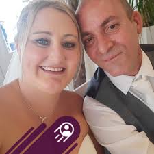 As DMS356 (41356) has got a few food comments here she is again.... This  time we go back to when she was new ish. Coming our of Orpington Station  destined for Paul's