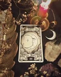 Scopri il Mondo dei Tarocchi: Un Viaggio tra Magia e Saggezza