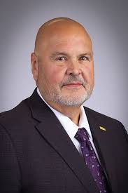 Wade Wetzel's Instagram, Twitter & Facebook