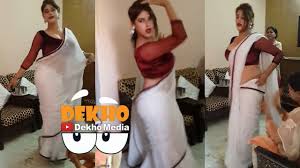 Beautiful Girl Dance At Home Private Dance Party At Home Dekho Media Beautiful Girl Dance Girl Dancing Indian Dance