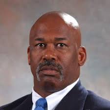 Thurmond Moore (@ThurmondMoore)