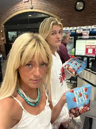 Roommate Wanted in Encinitas, CA, for 4-Bedroom House