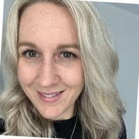 Jessica Tuttle's Instagram, Twitter & Facebook