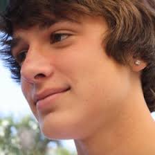 Chris Mana (chismanaawesome)