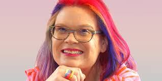 Clarissa Dunn's Instagram, Twitter & Facebook