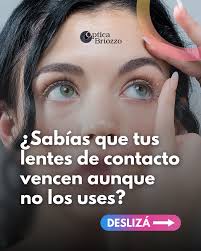 Sabías que tus ojos nunca dejan de trabajar, incluso mientras dormís?  Durante el sueño, realizan movimientos rápidos conocidos como REM (Rapid  Eye Movement), esenciales para procesar emociones y consolidar recuerdos.  🌙✨ El