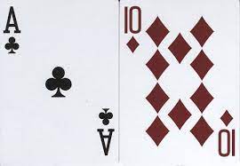 Usually toned with only one or two however, a standard feature of those designs were how the crowns were drawn flush against the border. Blackjack Wikipedia