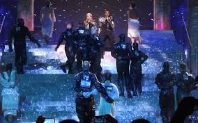 Tm + © 2021 vimeo.com, inc. Madonna Politicizes Eurovision With 2 Dancers Wearing Israeli Palestinian Flags The Times Of Israel