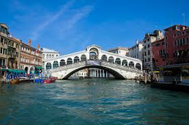 You can contribute to the rialto square theatre by making a cash donation, sponsoring an event, becoming a volunteer or a star. Datei Rialto Bridge 2011 Jpg Boarische Wikipedia