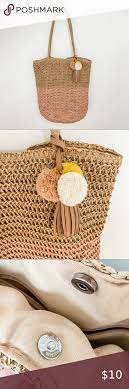 Old Navy Straw Tote Bag With Pouf Tassel Detail In 2021 Straw Tote Bag Navy Tote Bags Green Tote Bag