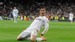 Plus de +1000 photos sur papier peint cristiano ronaldo que vous pouvez faire le choix de faire votre fond d'écran, ces fonds d'écran ont été faites pour vous. Cristiano Ronaldo Sports Hd Wallpaper Preview 10wallpaper Com