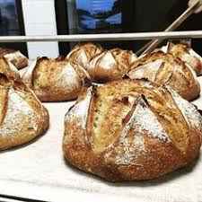 En Direct Du Four Ca Chauffe La 100 Levain Fdb Th93 Le Pain S Ouvre Tout Seul Sourdough Fermentation Picture Bread Le Pain Bread Food Insta
