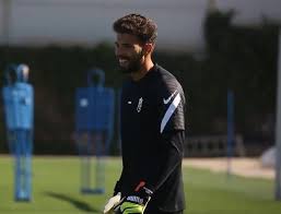 In the current club sporting cp played 3 seasons, during this time he played 84 matches and scored 0 goals. Upbllyb I653im