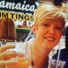 Whats the best place to stay near the main square