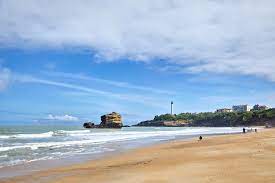 Der strand von marbella befindet sich etwa 10 minuten mit dem auto vom stadtzentrum von biarritz entfernt. Nouvelle Aquitaine Der Traumhafte Sudwesten Frankreichs