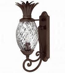 Install a coordinating pair on either side of the console table in the entryway to add a little illumination. 17 Timeless Style Of Traditional Wall Sconces Home Design Lover