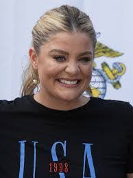 Alana Odom's Instagram, Twitter & Facebook