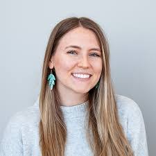 Kelly Bauman's Instagram, Twitter & Facebook