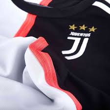 Juventus will debut the new jersey on sunday 12 may, when they take on roma in the third final match of the serie a season. 2019 20 Adidas Women S Juventus Home Jersey Soccer Master