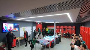 Kiderült, ki az igazi férfi. Magyarorszag Izland Szalai Adam Megindito Beszede Mutatjuk A Film Elso Reszet Nb1 Hu