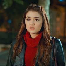 Beauty Queen Handemiyy Handeercel Handeercel Burakdeniz Asklaftananlamaz Hayat Murat Hande Burak Hay 2020 Guzellik Sac Renkleri Unlu Fotograflari