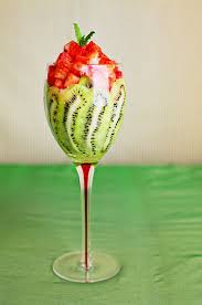 Kiwi And Strawberries For Summer It Is All In The Presentation How Pretty Is This Fresh Fruit Recipes Food Fruit Recipes
