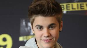 Lawyer in Justin Bieber car chase case fights anti-paparazzi law