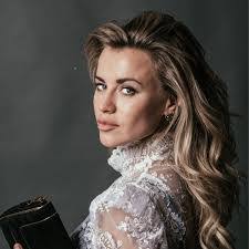 Deirdre Stevens's Instagram, Twitter & Facebook