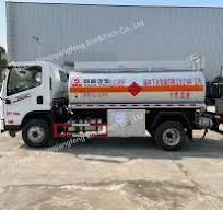 4X2 Capacity 5000 Liers Crude Gas Diesel Oil Tanker Small Mini Fuel Tank  Truck with Fuel Dispenser in Pakistan Kenya Low Price and High Quality