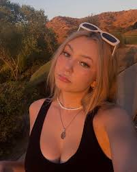 MEET EXEC DAY 5🫶: Laura Cady is our VP of Social Media and Marketing!! She  is a part of the class of 2026 and a bio major!🤍Fun fact: I did MMA for