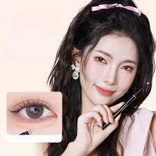 Kaufe Leicht verjüngender doppelseitiger Seidenraupenstift, matt, fein  schimmernd, langanhaltendes Make-up ohne Verschmieren, Schatten  aufhellender Hochglanz-Eyeliner zum Preis ab 24