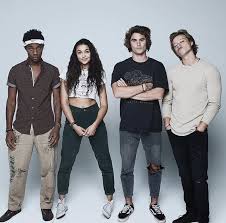 Outer Banks Netflix Show 2020 Cast Jj John B Jb Kiara Pope Outer Banks The Pogues Pankow