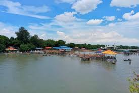 (031) 3817954 kota surabaya yang memiliki posisi di pinggir pantai memang sangat maju dengan jalur transportasi laut berskala internasional yaitu pelabuhan perak. Pantai Ria Kenjeran Harga Tiket Masuk Spot Terbaru 2021