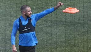 Finalmente, en esta oportunidad, los delanteros serán darío benedetto y carlos tevez. Boca Vendio A Nandez Y Busca Un 9 Que Haga Olvidar A Benedetto