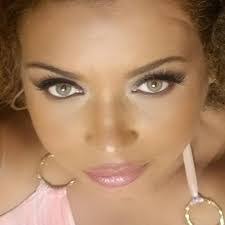 Michelle May's Instagram, Twitter & Facebook