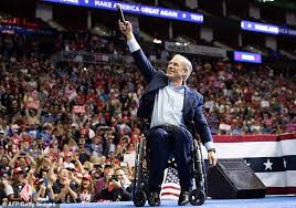 Texas governor greg abbott's personal twitter feed. Gov Greg Abbott Claps Back At Twitter Troll Who Said God Put You In A Wheelchair Daily Mail Online