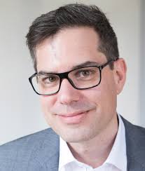 Prof. Dr. Markus Huff übernimmt Leitung der Arbeitsgruppe Wissensaustausch