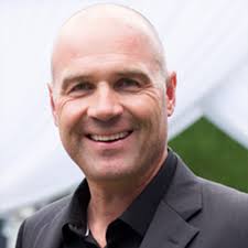 OUR TEAM — Run To Remember LA